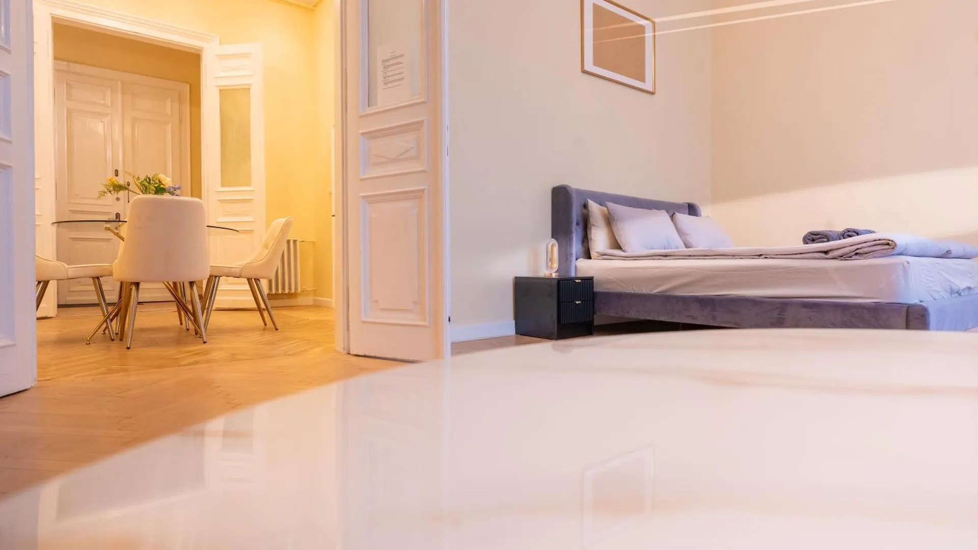 Heroes' Square Residence Budapest Apartment